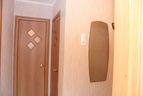 Однокомнатная квартира на Лиговском 105. Холл - двери в ванную и туалет